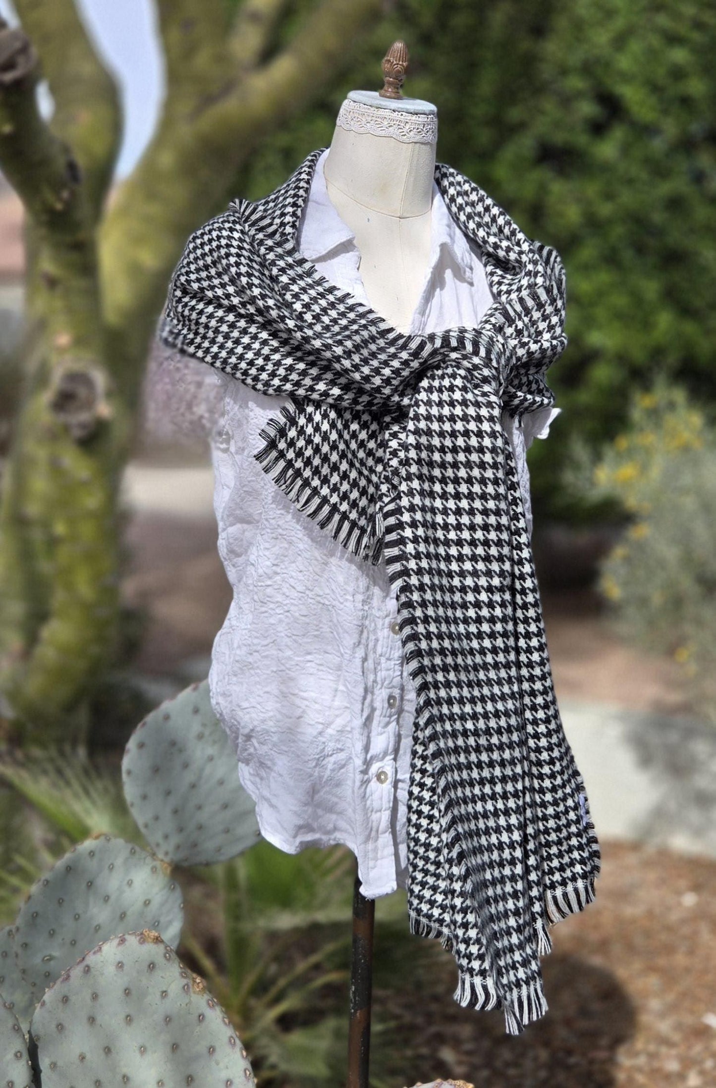 Vintage PLAID woven SCARF, WRAP, throw, blanket
