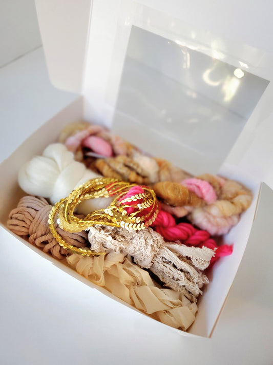 PINK GOLD (de) STASH bOX, Handspun Art Yarn, Weaving and Fiber Arts, Scrap Yarn, Yarn
