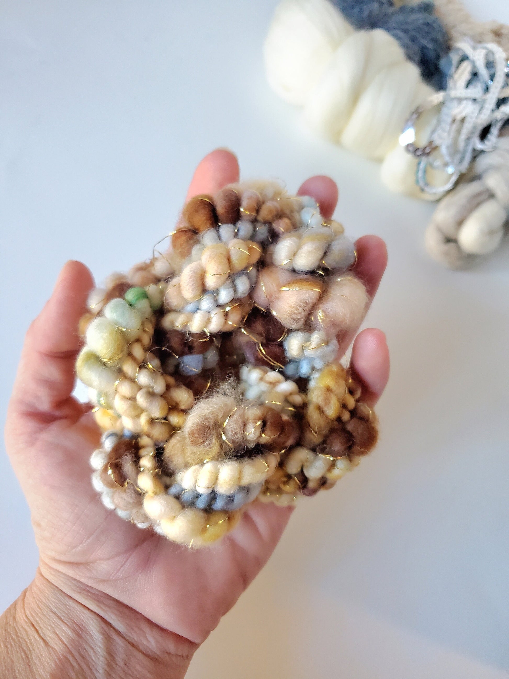 TESS #1 (de) STASH bOX, Handspun Art Yarn, Weaving and Fiber Arts, Scrap Yarn, Yarn