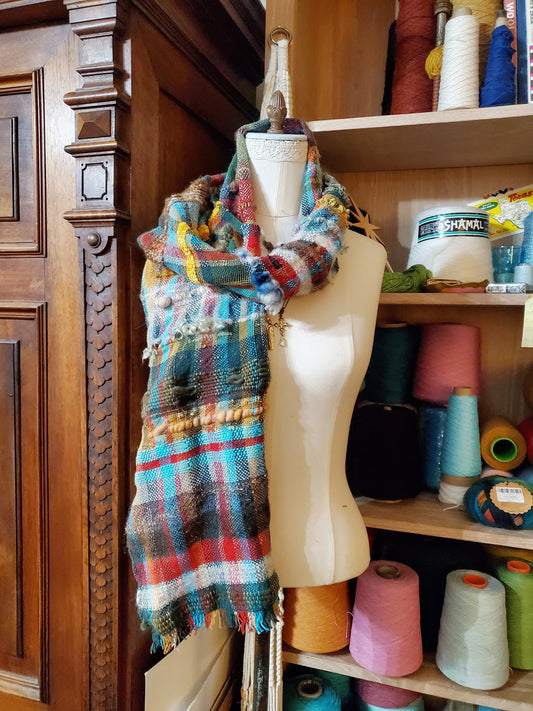 HANDWOVEN HOLIDAY scrap SCARF, Weaving and Fiber Arts, Yarn, woven scarf